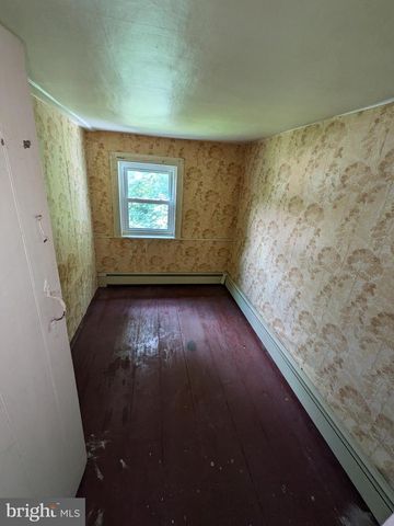 4585 VALLEY RD, Shermans Dale, PA 17090