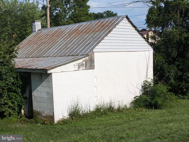 4585 VALLEY RD, Shermans Dale, PA 17090