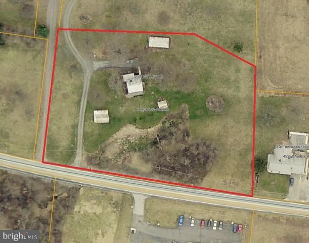 4585 VALLEY RD, Shermans Dale, PA 17090