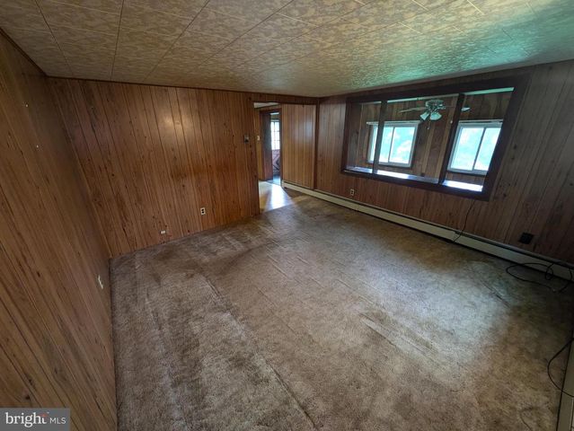 4585 VALLEY RD, Shermans Dale, PA 17090
