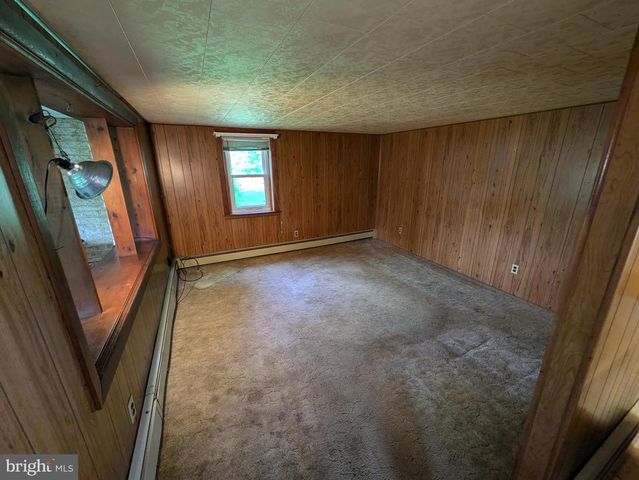 4585 VALLEY RD, Shermans Dale, PA 17090