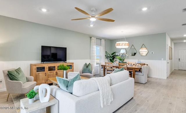 8300 HORSEBIT Circle, Jacksonville, FL 32219