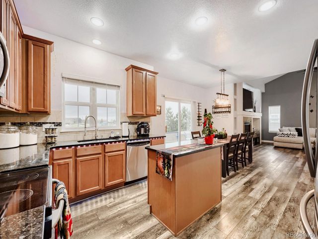 6911 Turnstone Avenue, Castle Rock, CO 80104