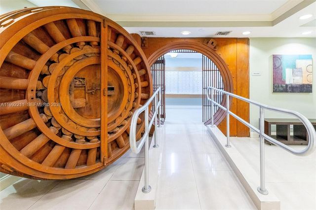 111 E Flagler St 909, Miami, FL 33131