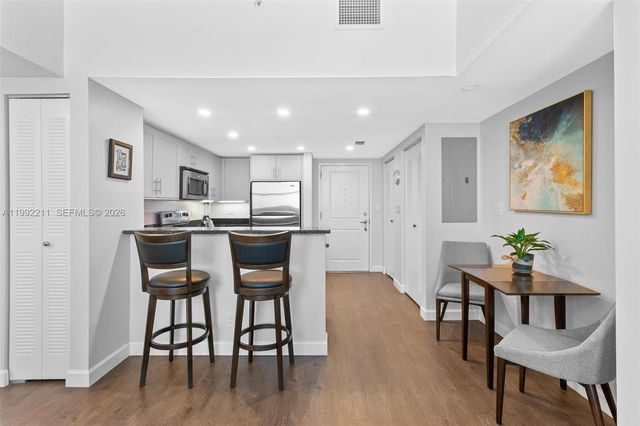 111 E Flagler St 909, Miami, FL 33131