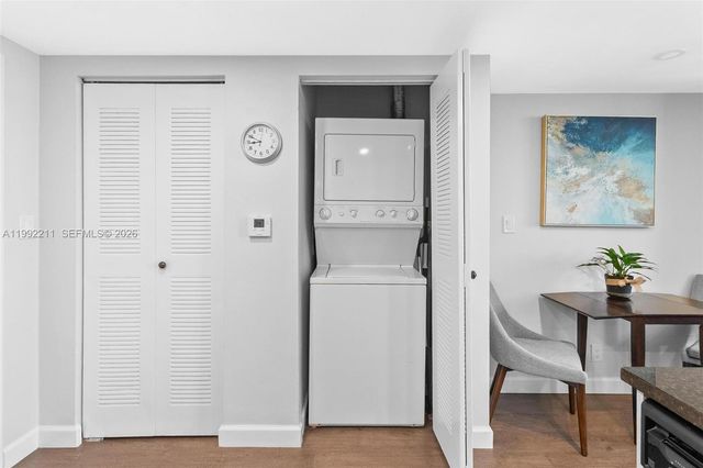 111 E Flagler St 909, Miami, FL 33131