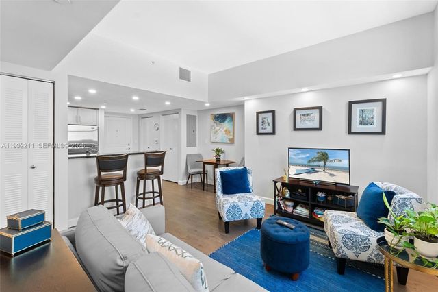 111 E Flagler St 909, Miami, FL 33131