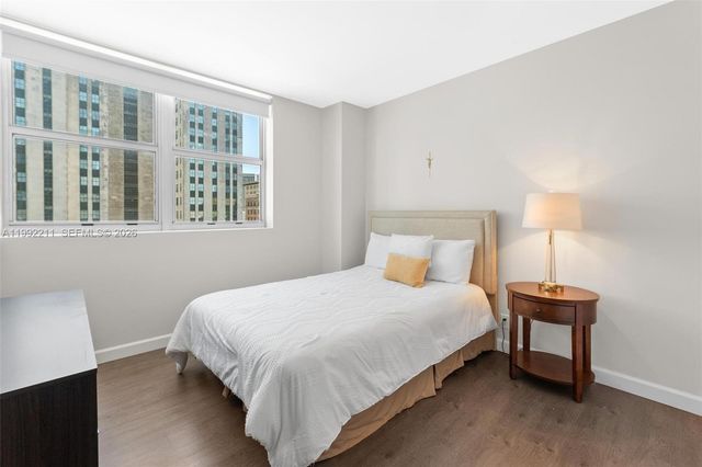 111 E Flagler St 909, Miami, FL 33131