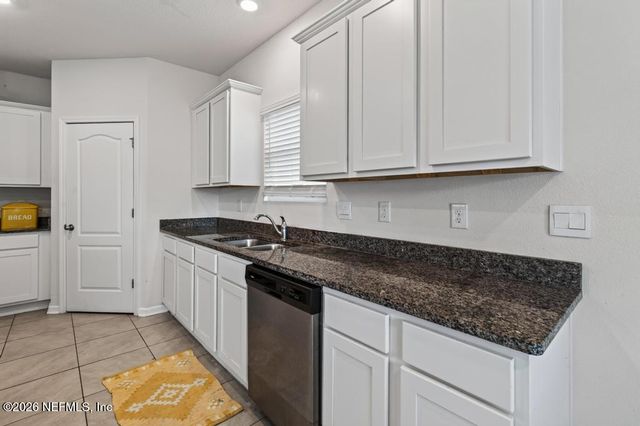 86830 IRON RAIL Court, Yulee, FL 32097