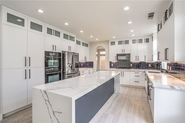 8910 Minsk Court, Las Vegas, NV 89147