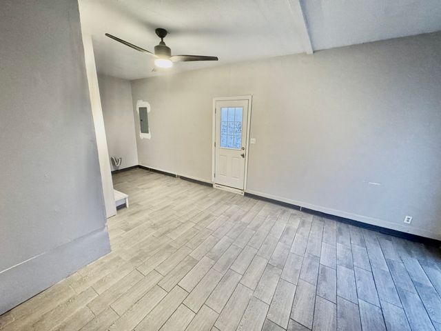 603 Chestnut Ridge Dr, Clarksville, TN 37042