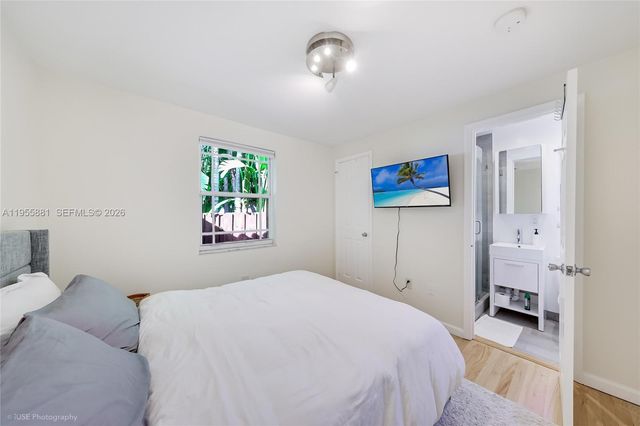 717 NE 73rd St, Miami, FL 33138