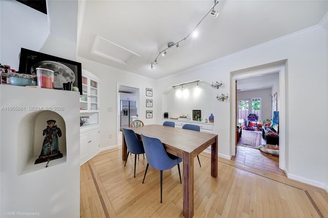 717 NE 73rd St, Miami, FL 33138