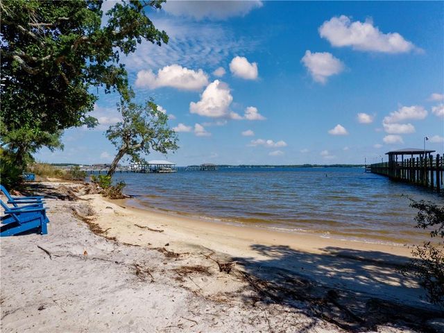 3239 Linda Lane, Lillian, AL 36549