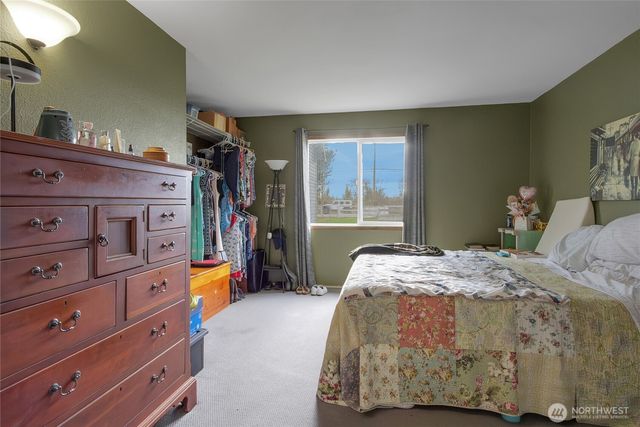 40216 264th Avenue SE, Enumclaw, WA 98022