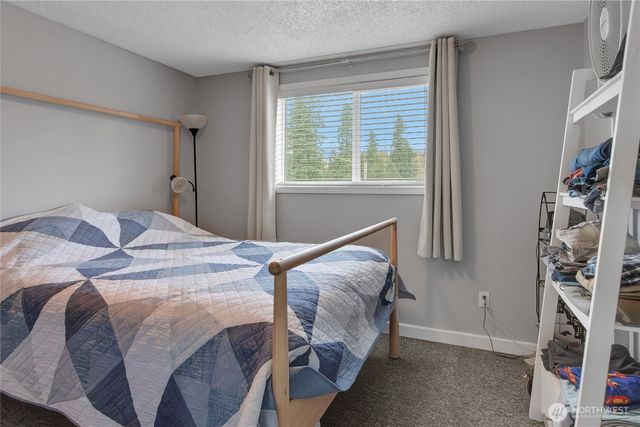 40216 264th Avenue SE, Enumclaw, WA 98022