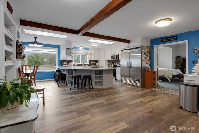 40216 264th Avenue SE, Enumclaw, WA 98022