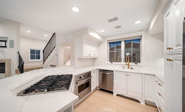 3440 4th Avenue, Corona Del Mar, CA 92625