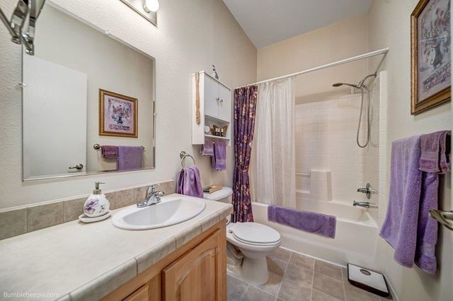 1814 N N MEADOWS Pl, Spokane Valley, WA 99016