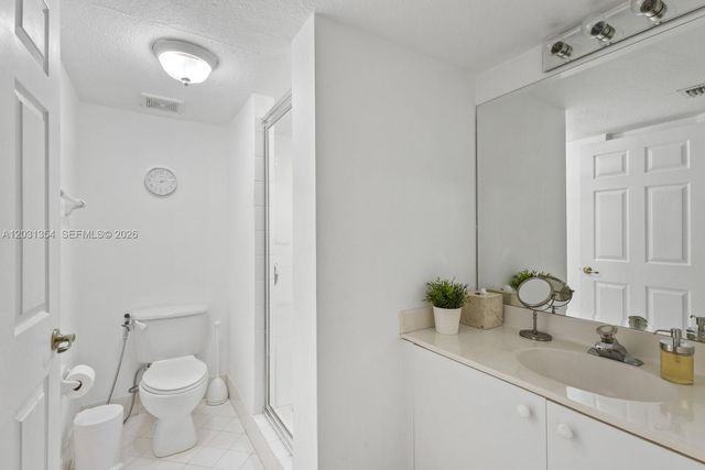 11431 NW 68th Ter, Doral, FL 33178