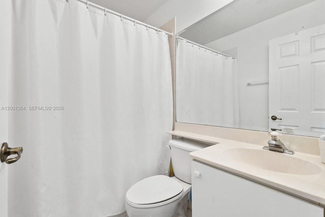 11431 NW 68th Ter, Doral, FL 33178
