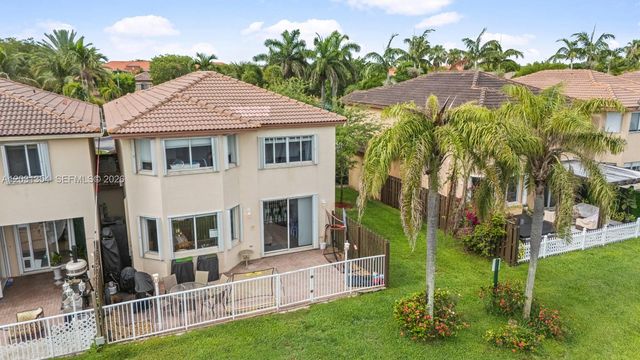 11431 NW 68th Ter, Doral, FL 33178