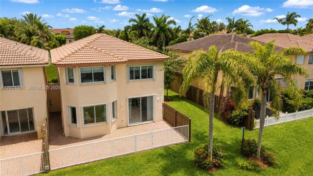 11431 NW 68th Ter, Doral, FL 33178