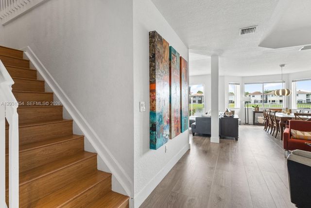 11431 NW 68th Ter, Doral, FL 33178