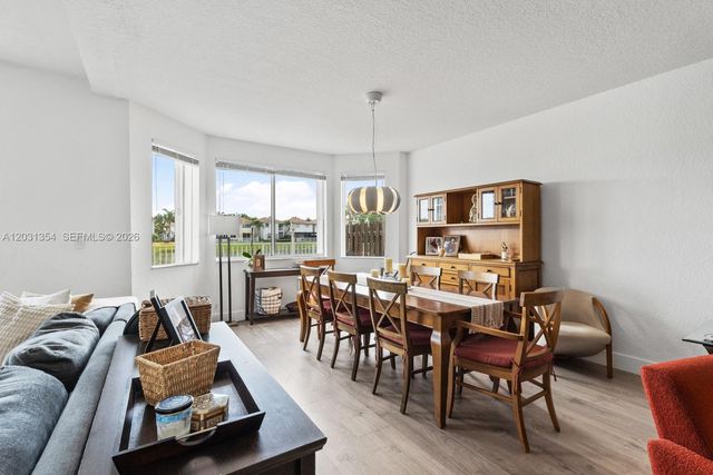11431 NW 68th Ter, Doral, FL 33178
