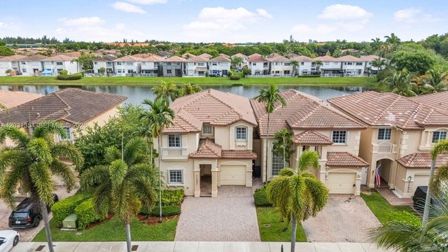 11431 NW 68th Ter, Doral, FL 33178