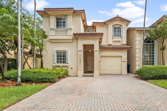 11431 NW 68th Ter, Doral, FL 33178