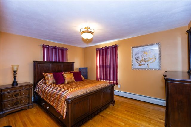 25 Ardway Avenue, Warwick, RI 02889