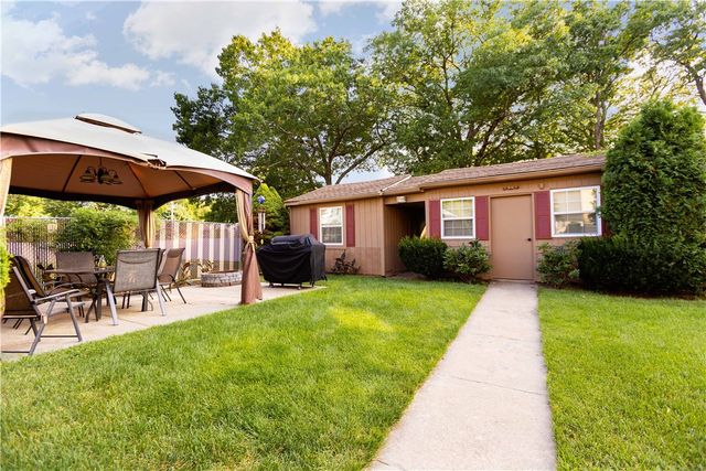 25 Ardway Avenue, Warwick, RI 02889