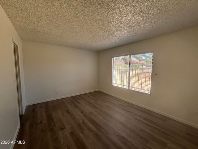 5502 W Barbara Avenue, Glendale, AZ 85302