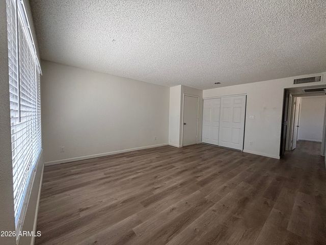 5502 W Barbara Avenue, Glendale, AZ 85302
