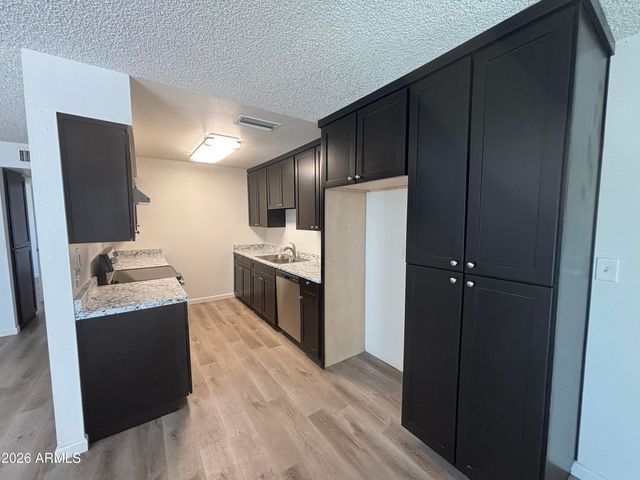 5502 W Barbara Avenue, Glendale, AZ 85302