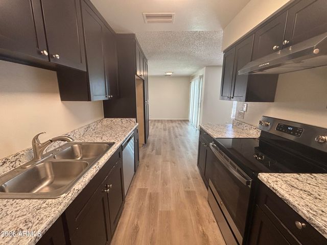 5502 W Barbara Avenue, Glendale, AZ 85302