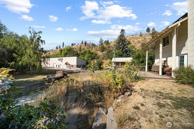 5177 Woodring Canyon Road, Cashmere, WA 98815