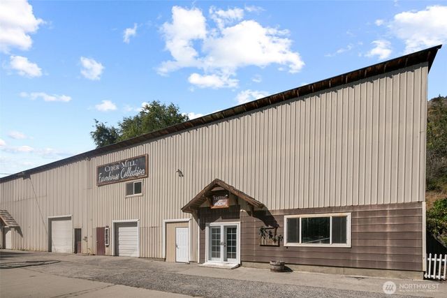 5177 Woodring Canyon Road, Cashmere, WA 98815