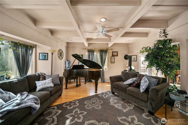 5177 Woodring Canyon Road, Cashmere, WA 98815