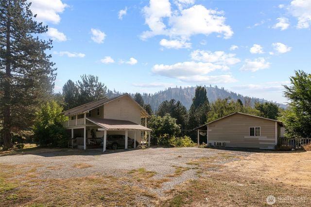 5177 Woodring Canyon Road, Cashmere, WA 98815