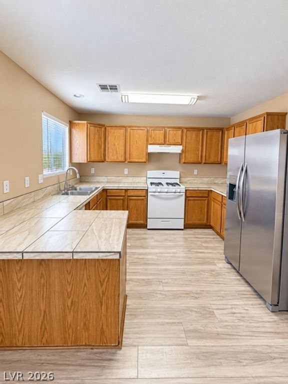 5926 Stone Hollow Avenue, Las Vegas, NV 89156 — photo 5
