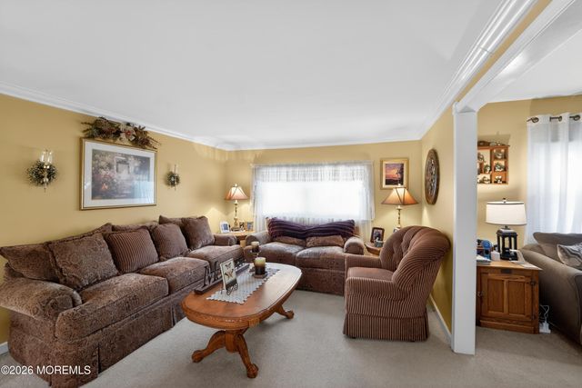 69 E Connecticut Concourse, Jackson, NJ 08527