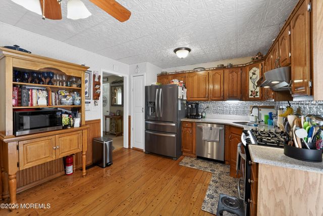69 E Connecticut Concourse, Jackson, NJ 08527