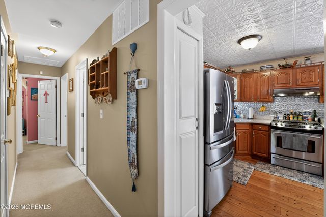 69 E Connecticut Concourse, Jackson, NJ 08527