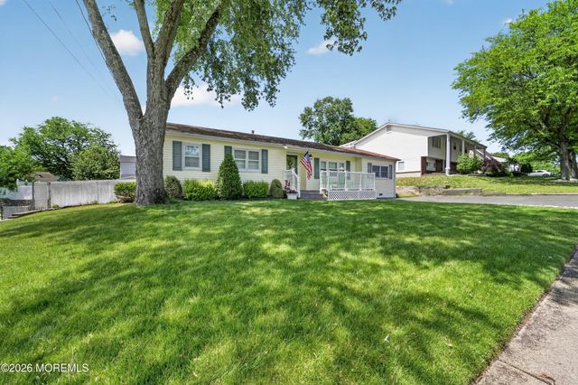 69 E Connecticut Concourse, Jackson, NJ 08527
