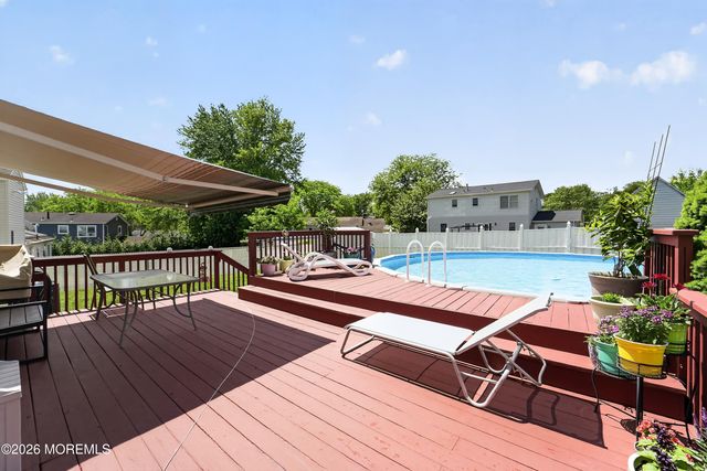 69 E Connecticut Concourse, Jackson, NJ 08527