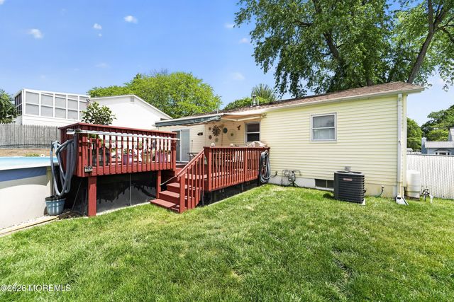 69 E Connecticut Concourse, Jackson, NJ 08527