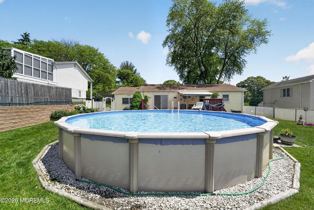 69 E Connecticut Concourse, Jackson, NJ 08527