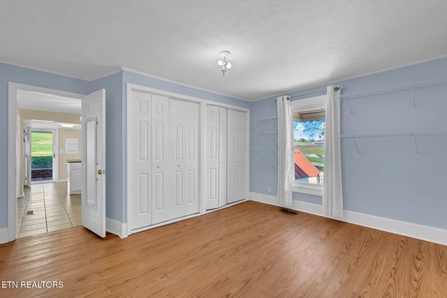 2873 Main St, Surgoinsville, TN 37873